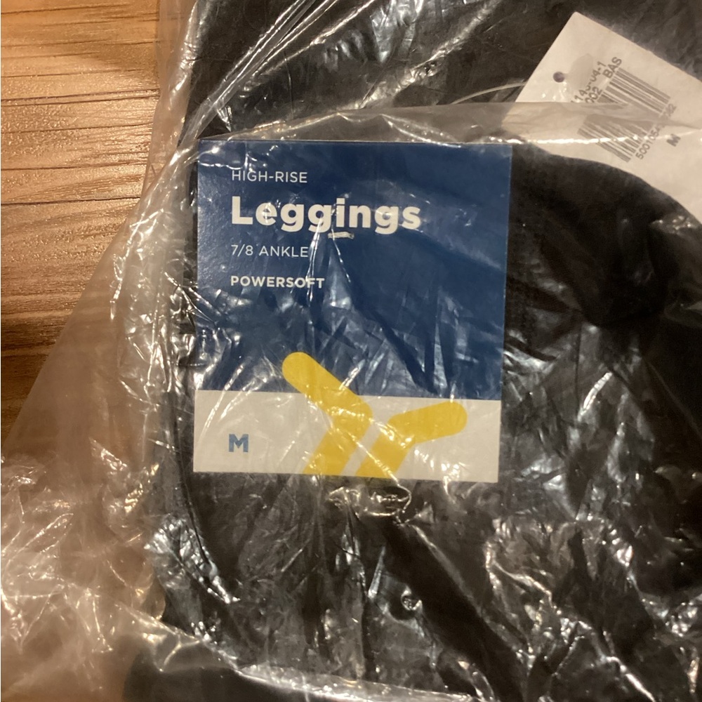Old Navy NWT High-Rise Black Leggings size M 7/8 Ankle Length Powersoft